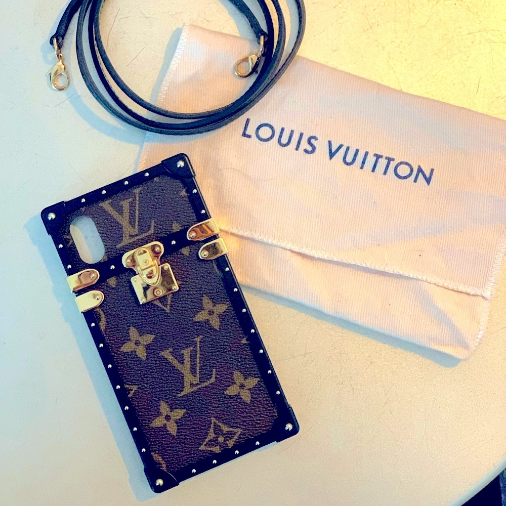 Monogram Eye Trunk iPhone X Case w/Strap EUC